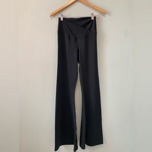 Offline by Aerie Flare Leggings, Black size Large